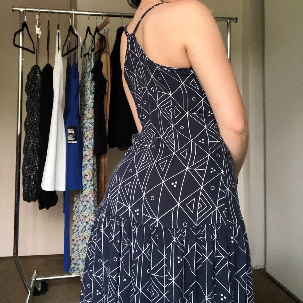 Ali Golden dress - Picture 3 of 3